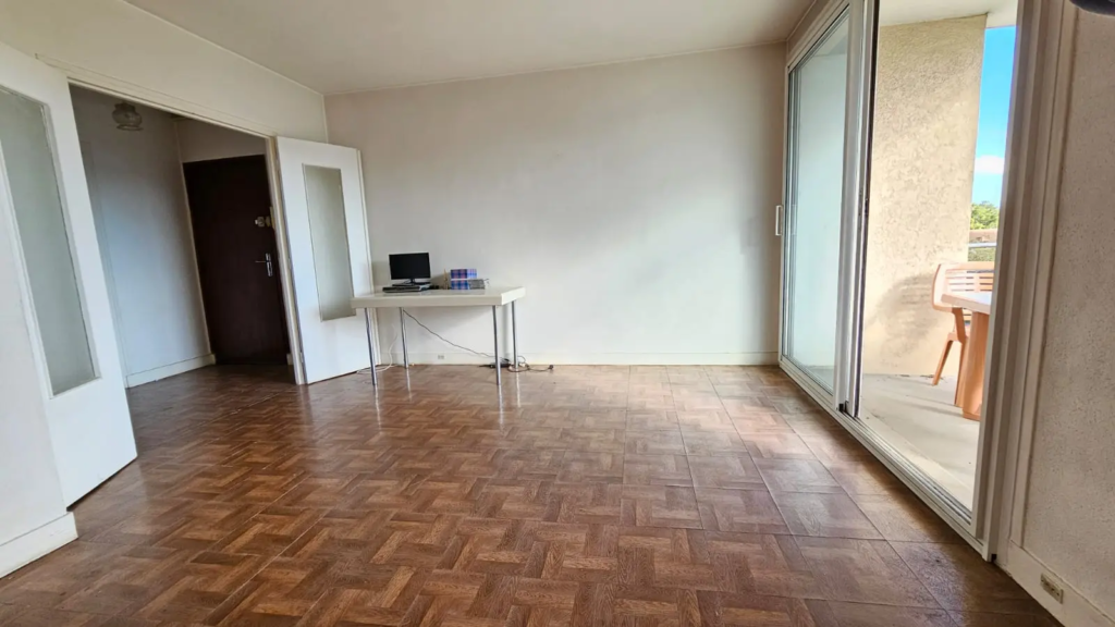 57094353b
